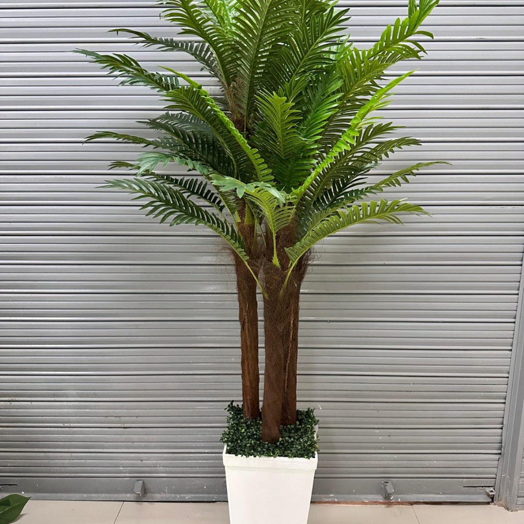 Palmera Artificial de 3 Tallos con Fibra de Coco y Base de Trupán
