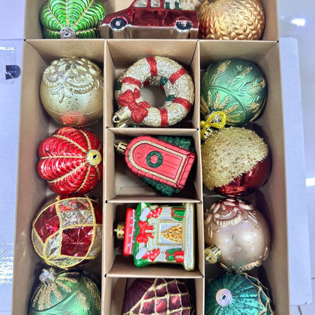 Ornamentos SET de 19 PCs
